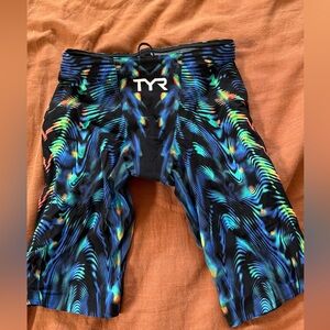TYR Venzo Fast Suit Size 26 High Waisted